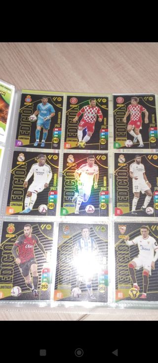 Cromos Adrenalyn 24-25