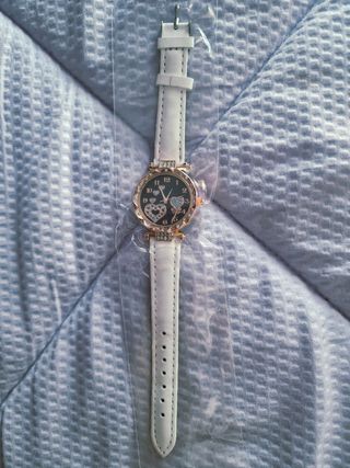 Reloj de Mujer Dorado y Blanco