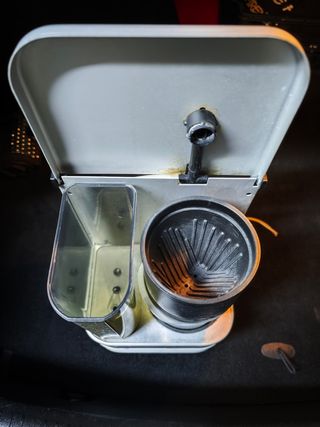 Cafetera camión Volvo