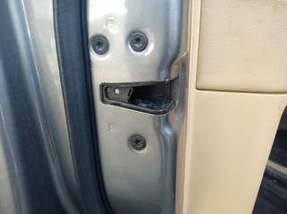 CERRADURA PUERTA DELANTERA IZQUIERDA LAND ROVER F