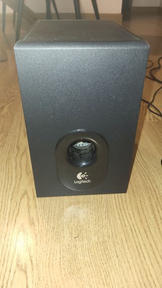 Altavoces ordenador negros