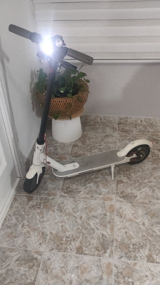 Patinete Eléctrico Xiaomi Mi Scooter 365