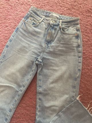 Pantalón vaquero Zara