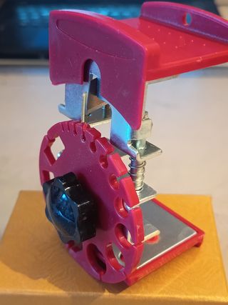 Spelacavi rosso e metallo