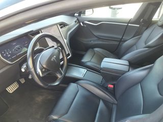 Tesla model  s  2018