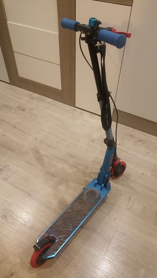 Patinete Oxelo MID 5 azul con caja original 
