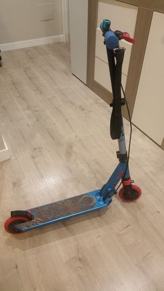 Patinete Oxelo MID 5 azul con caja original 
