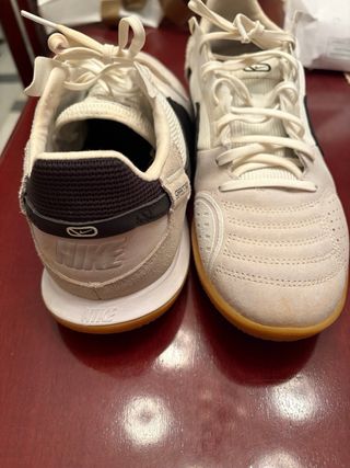 Zapatilla Nike Gato Beige/Negro
