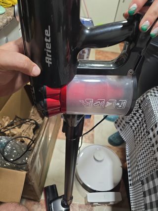 Aspiradora Ariete Force RBT Handy