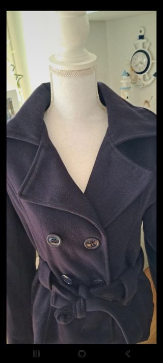 Cappotto corto viola con cintura