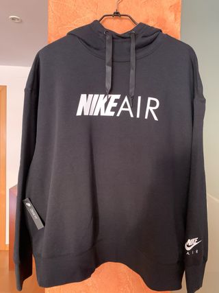 Sudadera Nike Air Negra con Etiqueta