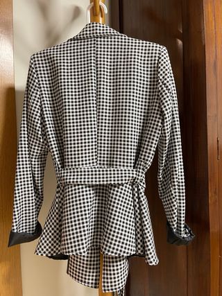 Chaqueta cuadros blanco y negro