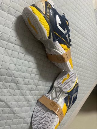 Zapatillas Joma Azul y naranja.