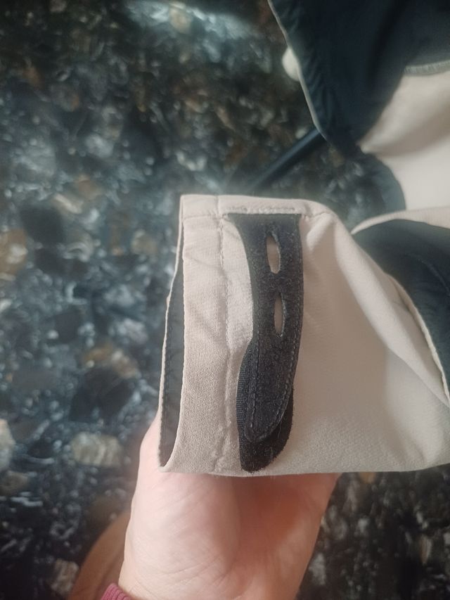 Cazadora Cortavientos Jack Wolfskin Mujer Beige