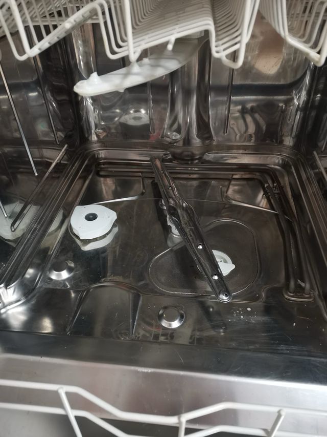 Lavavajillas Indesit Blanco, como nuevo, poco uso