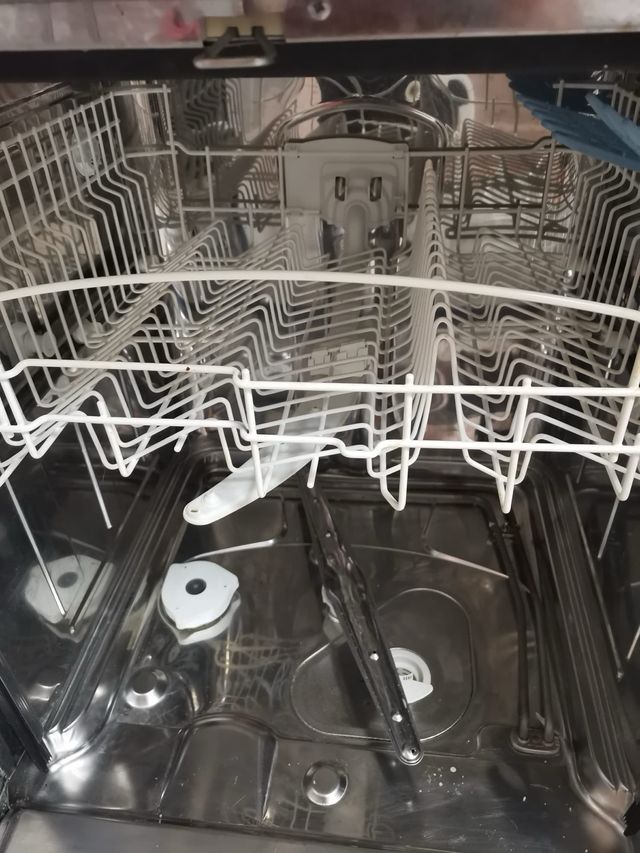 Lavavajillas Indesit Blanco, como nuevo, poco uso