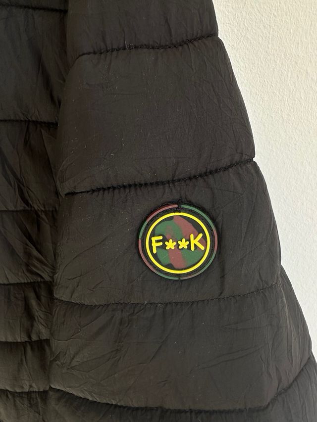 Piumino F**k nero con cappuccio