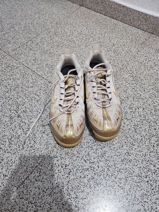Nike Air VaporMax Oro Dorado Talla 41