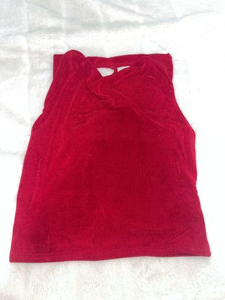 Camiseta roja sin mangas