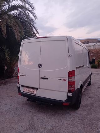 Mercedes-Benz Sprinter 2012
