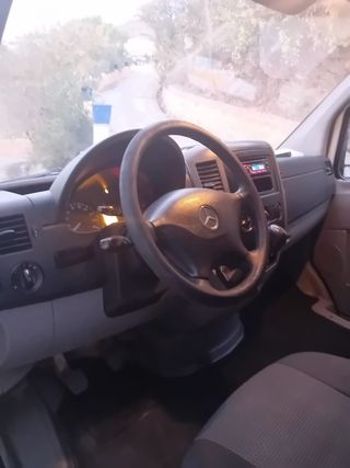 Mercedes-Benz Sprinter 2012
