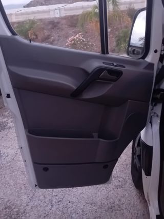 Mercedes-Benz Sprinter 2012