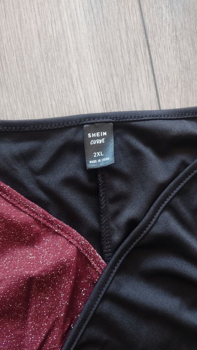 Vestido fiesta corto negro y rojo