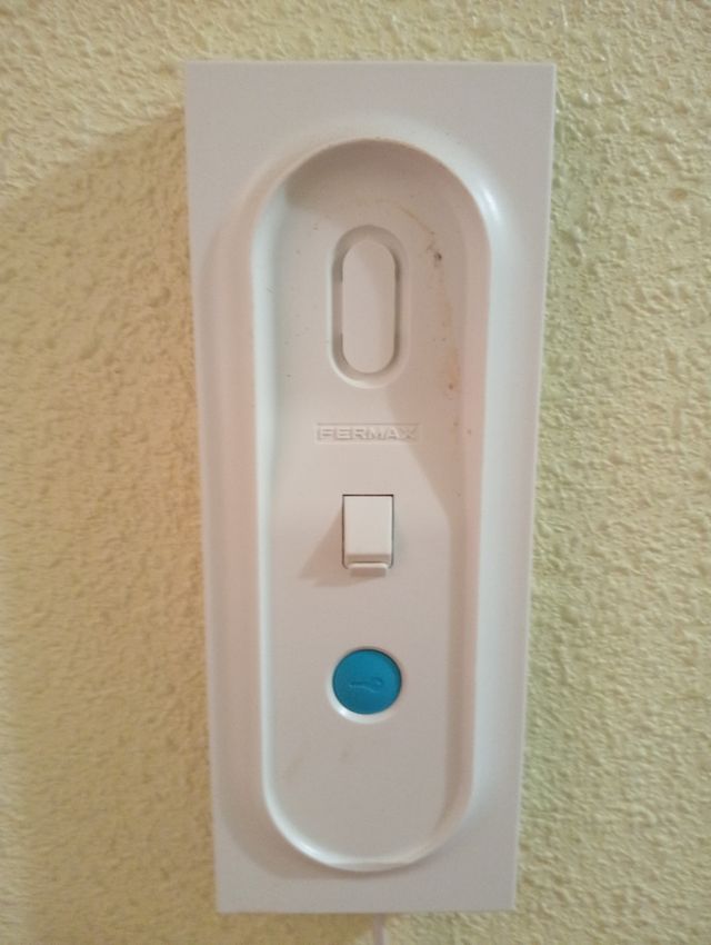Telefonillo  nuevo instalado ,yo te lo instalo