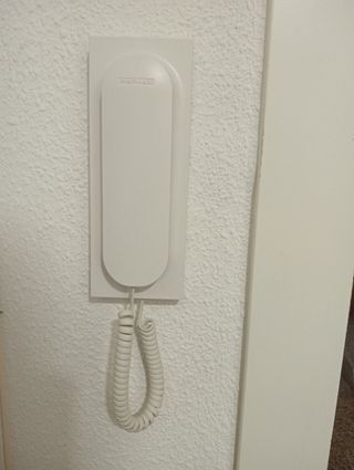 Telefonillo  nuevo instalado