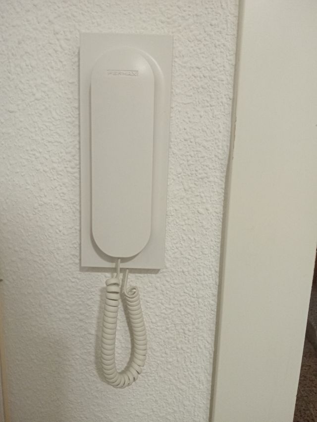 Telefonillo  nuevo instalado ,yo te lo instalo