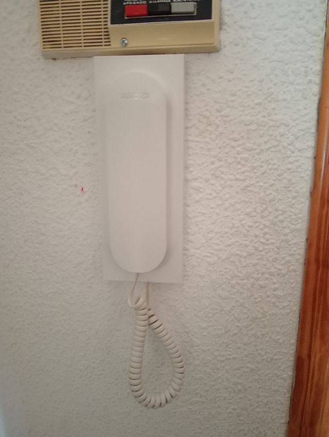 Telefonillo  nuevo instalado ,yo te lo instalo