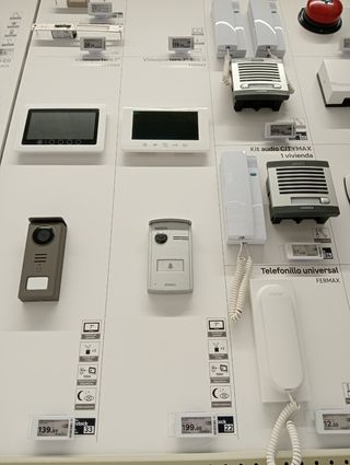 Telefonillo  nuevo instalado
