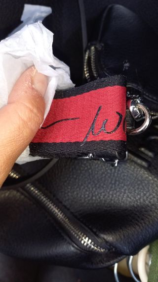 Bolso Desigual Negro con monedero. Sin estrenar. 