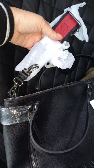 Bolso Desigual Negro con monedero. Sin estrenar. 