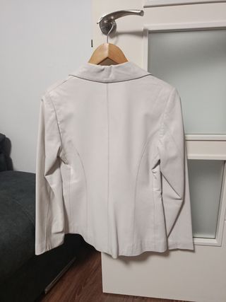 Chaqueta de piel blanca Talla M