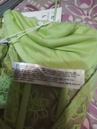 Top Corsé Encaje Verde Talla L y talla M. 