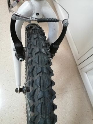 Bicicleta DTB con marchas