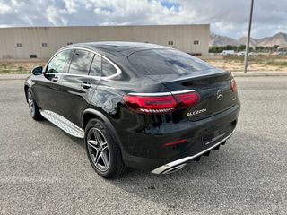 Mercedes-Benz GLC Coupé 220D AMG 2022