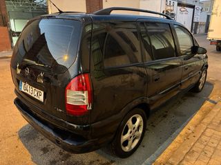Opel Zafira 2004