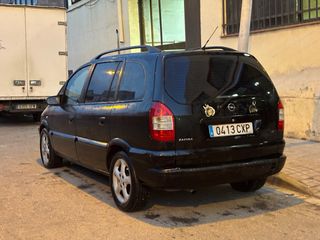 Opel Zafira 2004