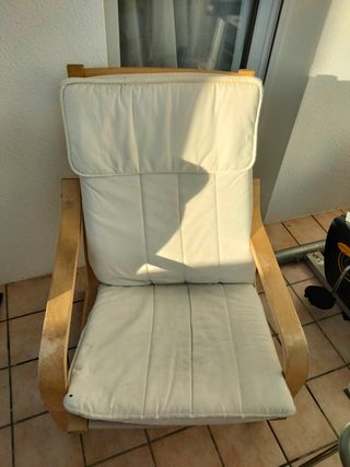 Sillón cómodo de madera