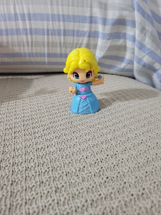 Carruaje de Juguete con Muñeca