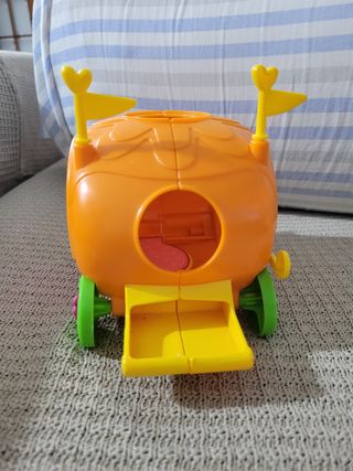 Carruaje de Juguete con Muñeca