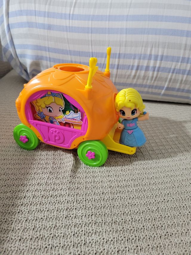 Carruaje de Juguete con Muñeca