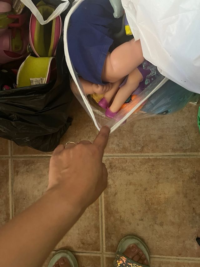 vendo Ropa variada para niñas y niños y bebé,mujer