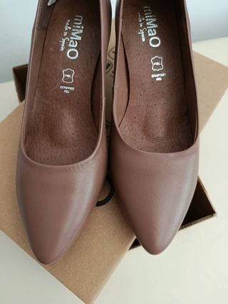 Zapatos salón Mimao piel marrón talla 37