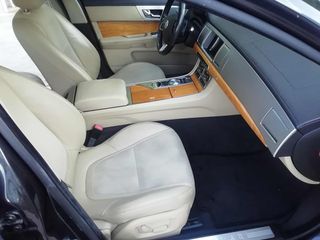 Jaguar XF 2011