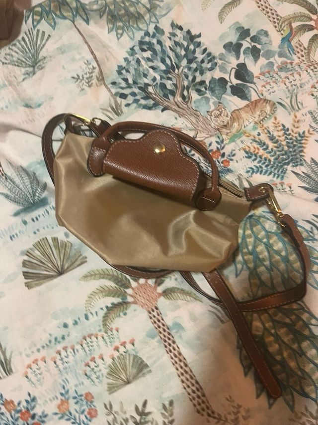 Bolso bandolera beige y marrón