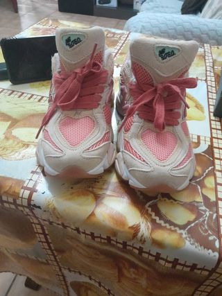 Zapatillas New Balance Talla 37  modelo 9060