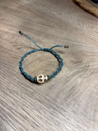 Pulsera Macramé Calavera 